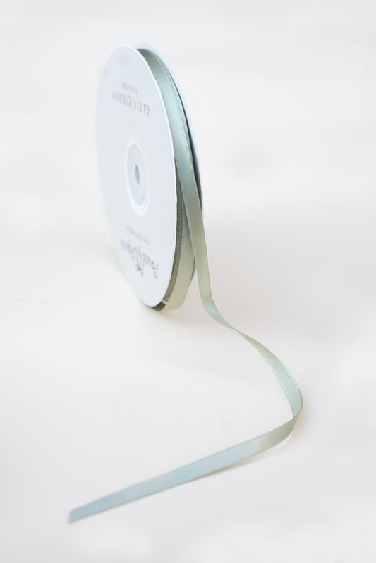 'Leaf Green' satin ribbon