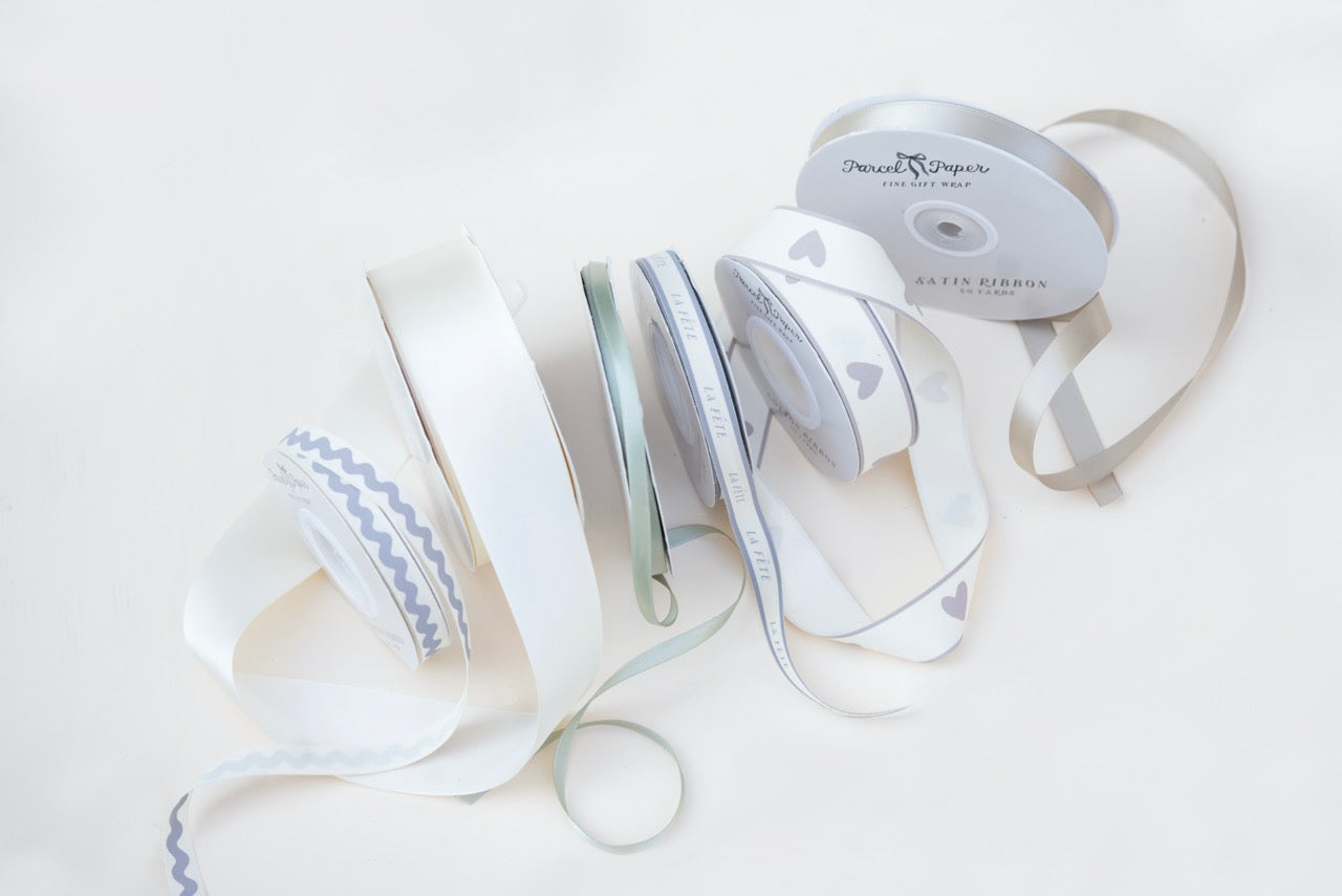 'Leaf Green' satin ribbon