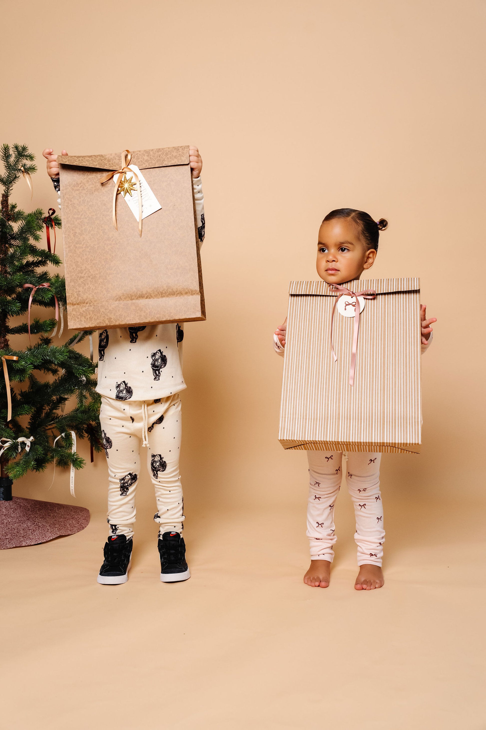 'Floret' Kraft Gift Bags with Ribbon -- Set of 6 – Parcel Paper