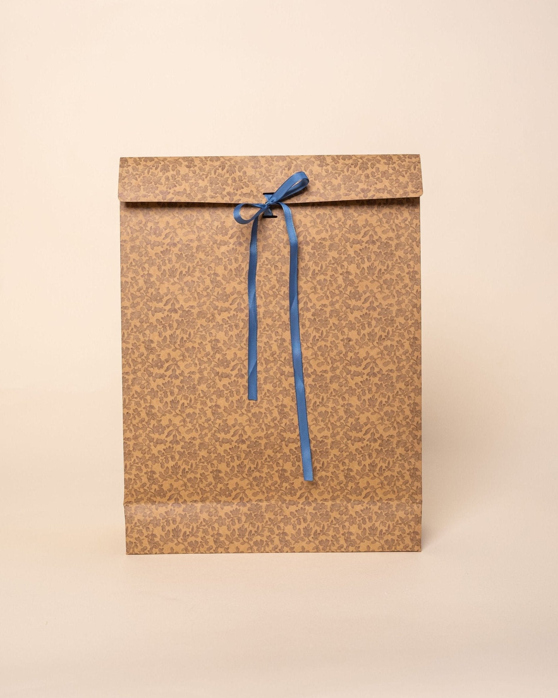 'Floret' Kraft Gift Bags with Ribbon -- Set of 6 – Parcel Paper
